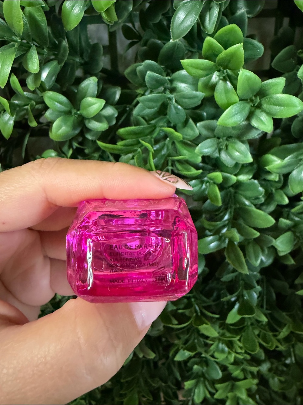 Perfume bottle - Picture 3 of 3